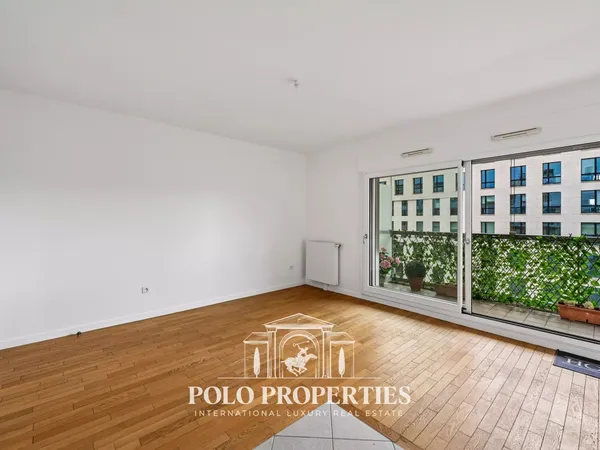 Studio lumineux avec balcon - Boulogne-Billancourt