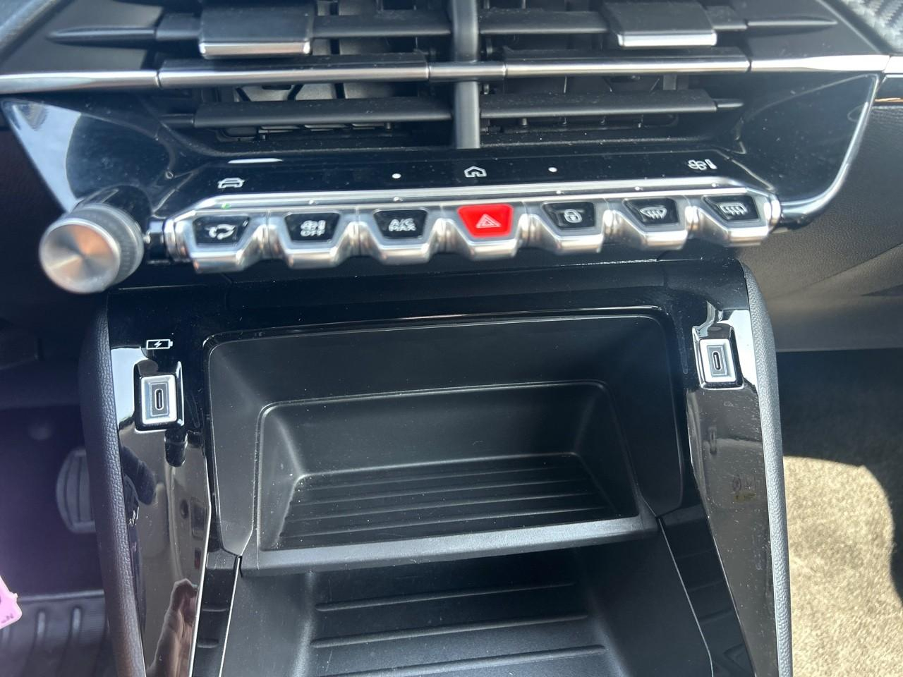 Peugeot 208 1.2 100ch s&s style — photo 17