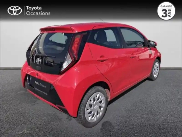 Toyota Aygo 1.0 vvt-i 72ch x-play 5p my20 — photo 10