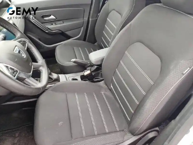 Dacia Duster tce 150 fap 4x2 edc — photo 9