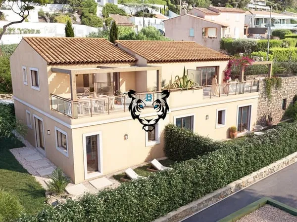 LES ISSAMBRES SAN PEIRE - VILLA NEUVE - VUE MER