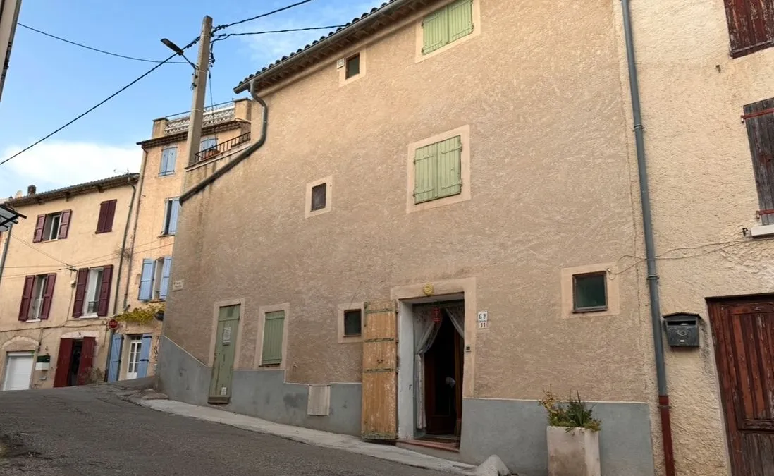 Photo 1