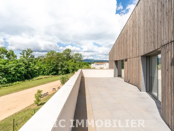 Appartement 5 pièces 130 m²