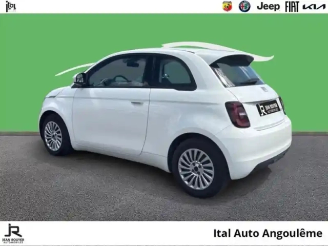 Fiat 500 e 95ch my22 action — photo 7
