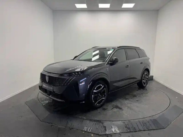 Peugeot 5008 electrique 210 ch 73 kwh