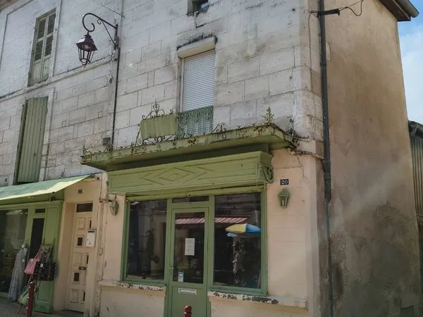 Brantome local commercial