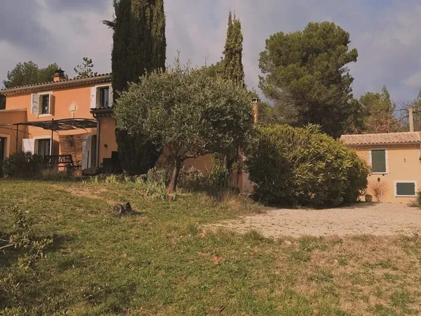Maison avec studio et dépendance -Bédoin- pied du Mont Ventoux