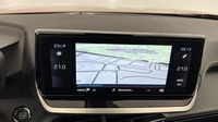 Peugeot 2008 1.2 PureTech 130ch S&S GT EAT8 — photo 18