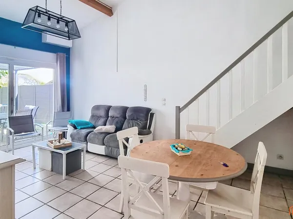 Entre plages et centre-ville : maison pleine de charme