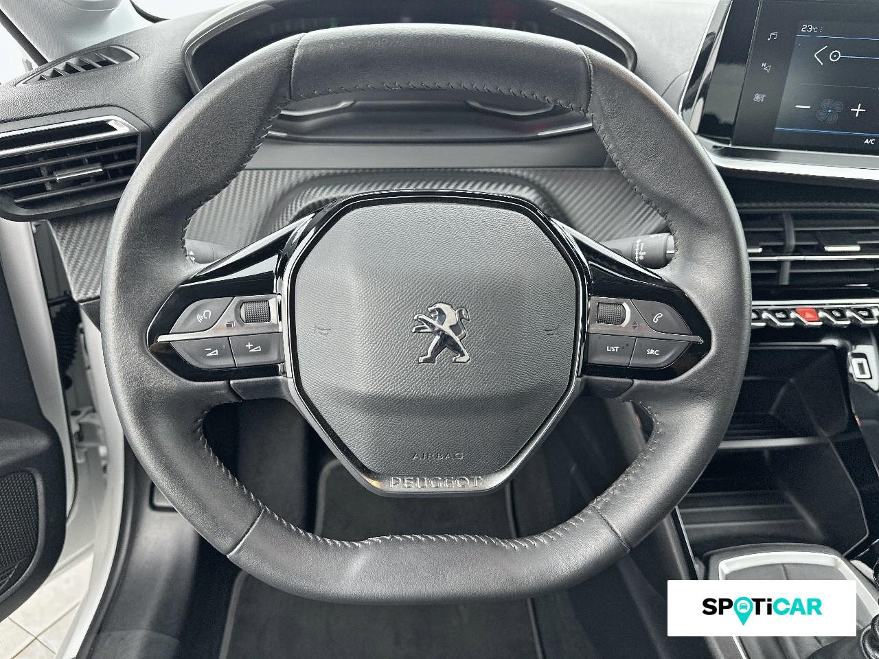 Peugeot 208 1.2 puretech 100ch s&s style 118g — photo 12