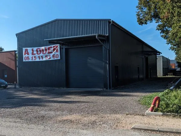 Local d'activité polyvalent