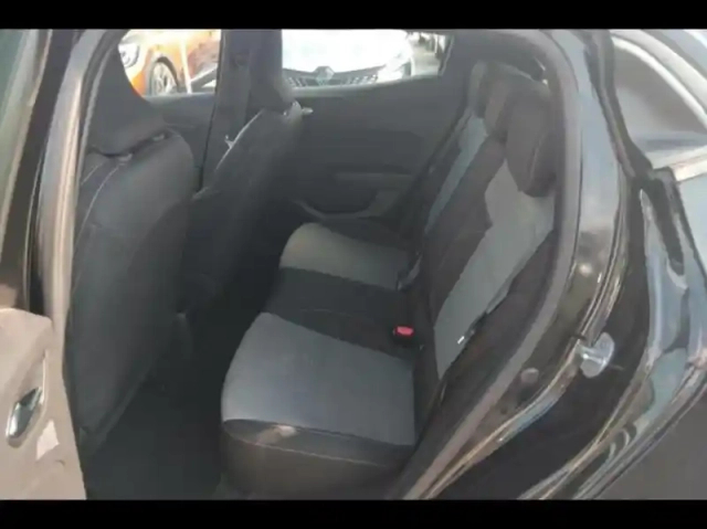 Renault Clio 1.5 blue dci 100ch evolution - 24 — photo 11