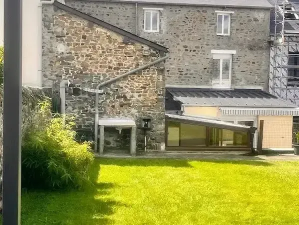 Maison 8 pièces 163 m² à vendre à La Haye-Du-Puits (50250)