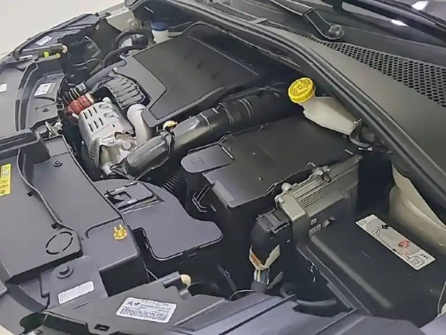 Citroën C3 puretech 110 s&amp;s eat6 — photo 15