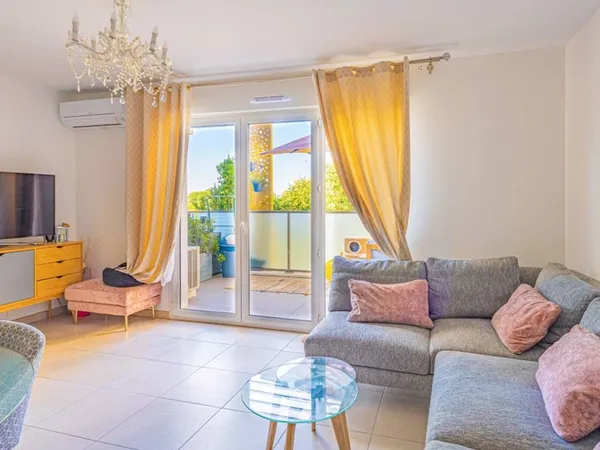 Bel appartement à Aiguelongue