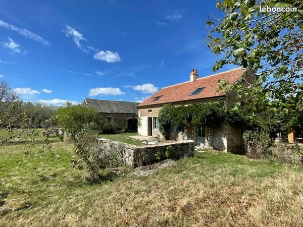 Magnifique propriété au calme absolu, 3ha de terrain à 1h40 de Paris