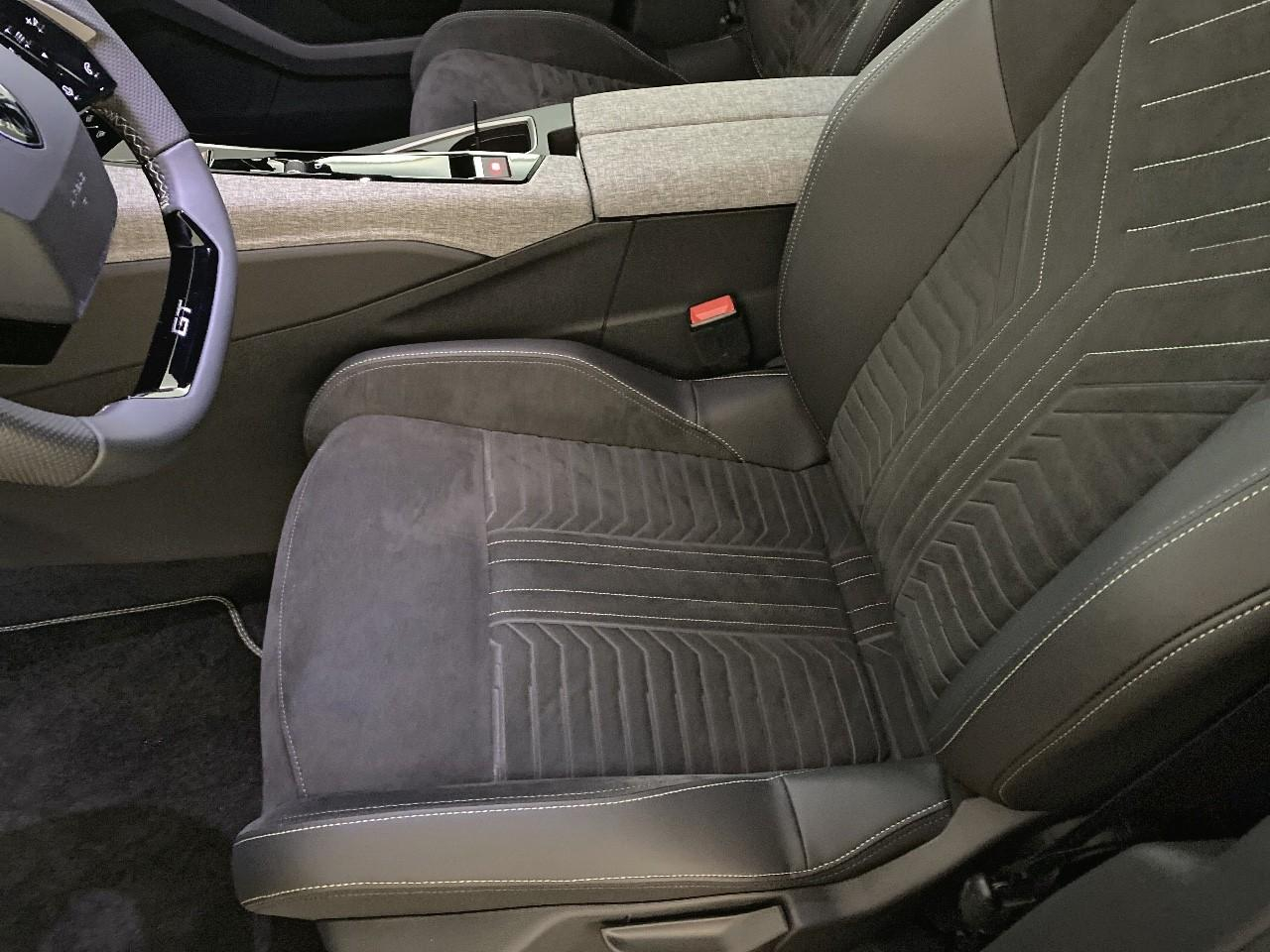 Peugeot 3008 hybrid 145 e-dcs6 gt — photo 9
