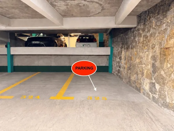 Parking 12 m²