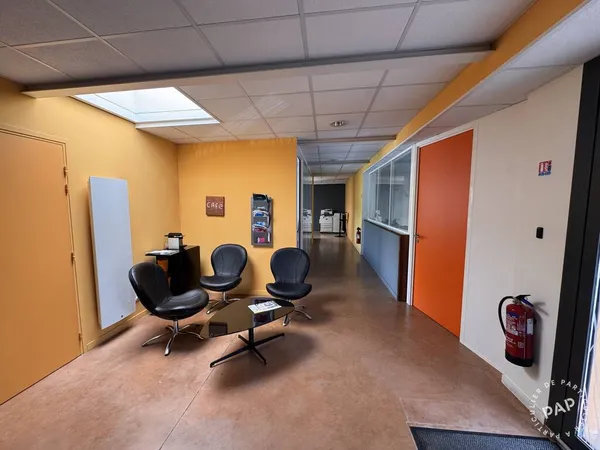 Local d'activité 120 m²
