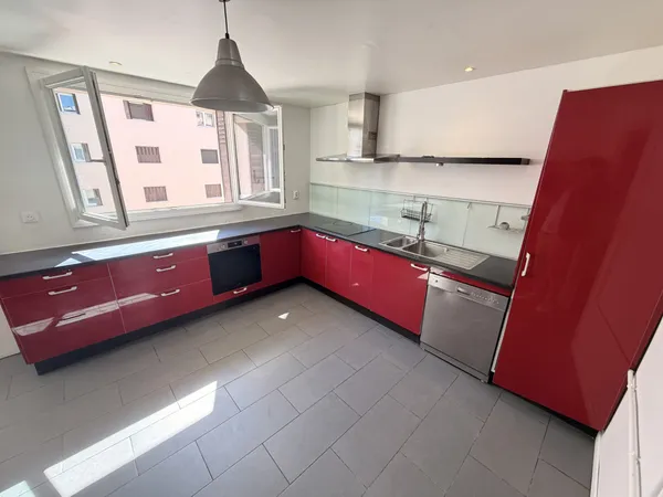 Appartement à vendre, ANNEMASSE, 80 m2 + cave, 3 pièces