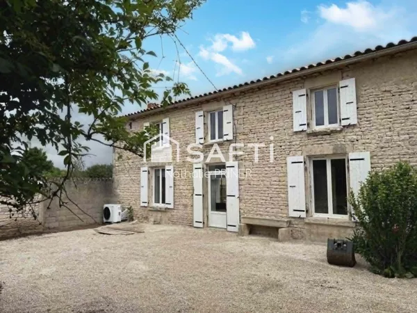 Maison en pierre apparentes entièrement rénovée