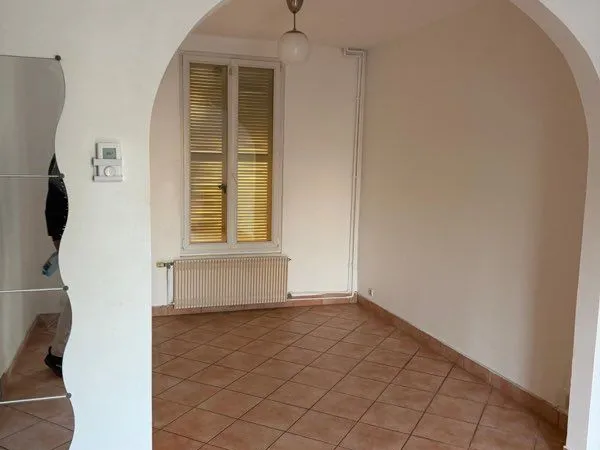 Colocation étudiante - 5 chambres - Cergy - Proche Université / Gare / 3 Fontaines