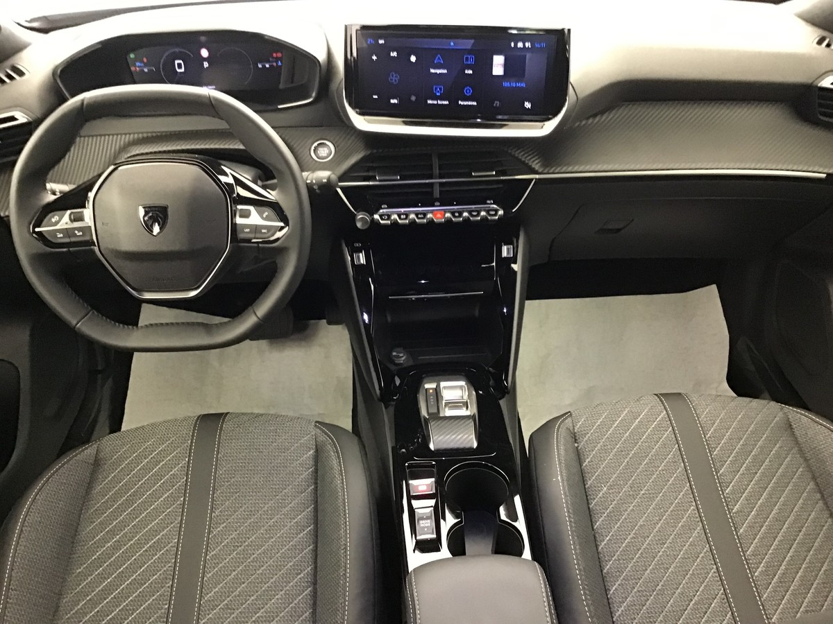 Peugeot 2008 — photo 11