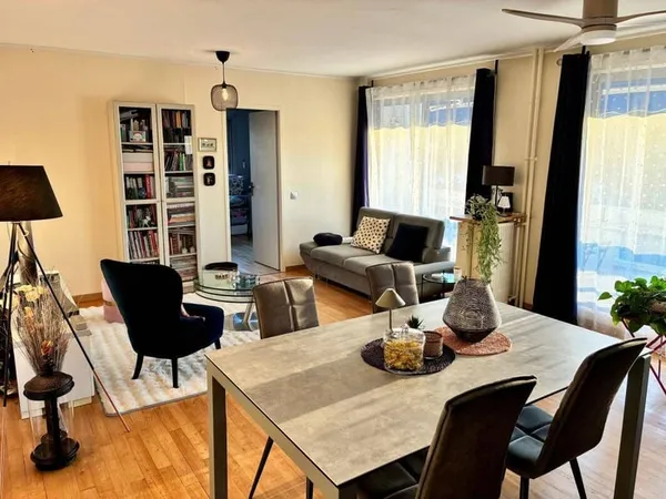 Appartement 4 pièces 94 m²
