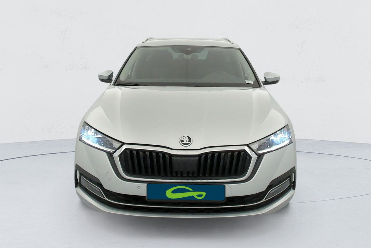 Skoda Octavia Combi — photo 8