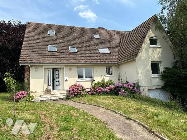 Maison 8 pièces 185 m²