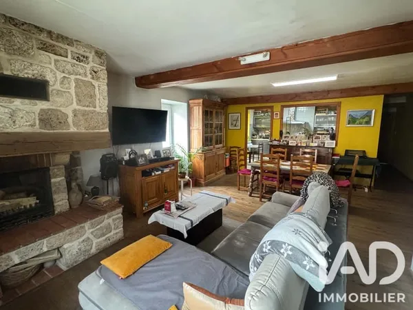 Maison 3 pièces 121 m²