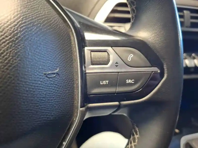 Peugeot 3008 puretech 130ch s&amp;s bvm6 — photo 22