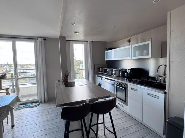 ANGERS - T3 64 m² - 2 balcons - parking - ascenseur