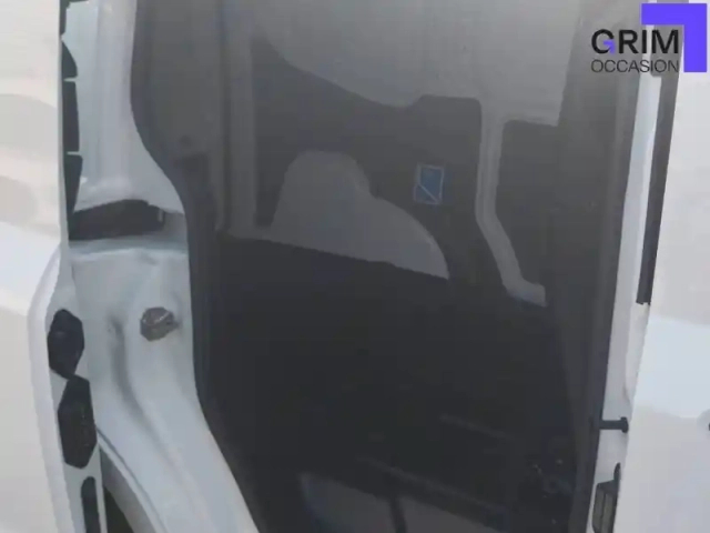 Ford Transit courier fgn 1.0 ecoboost 125 bvm6 — photo 21