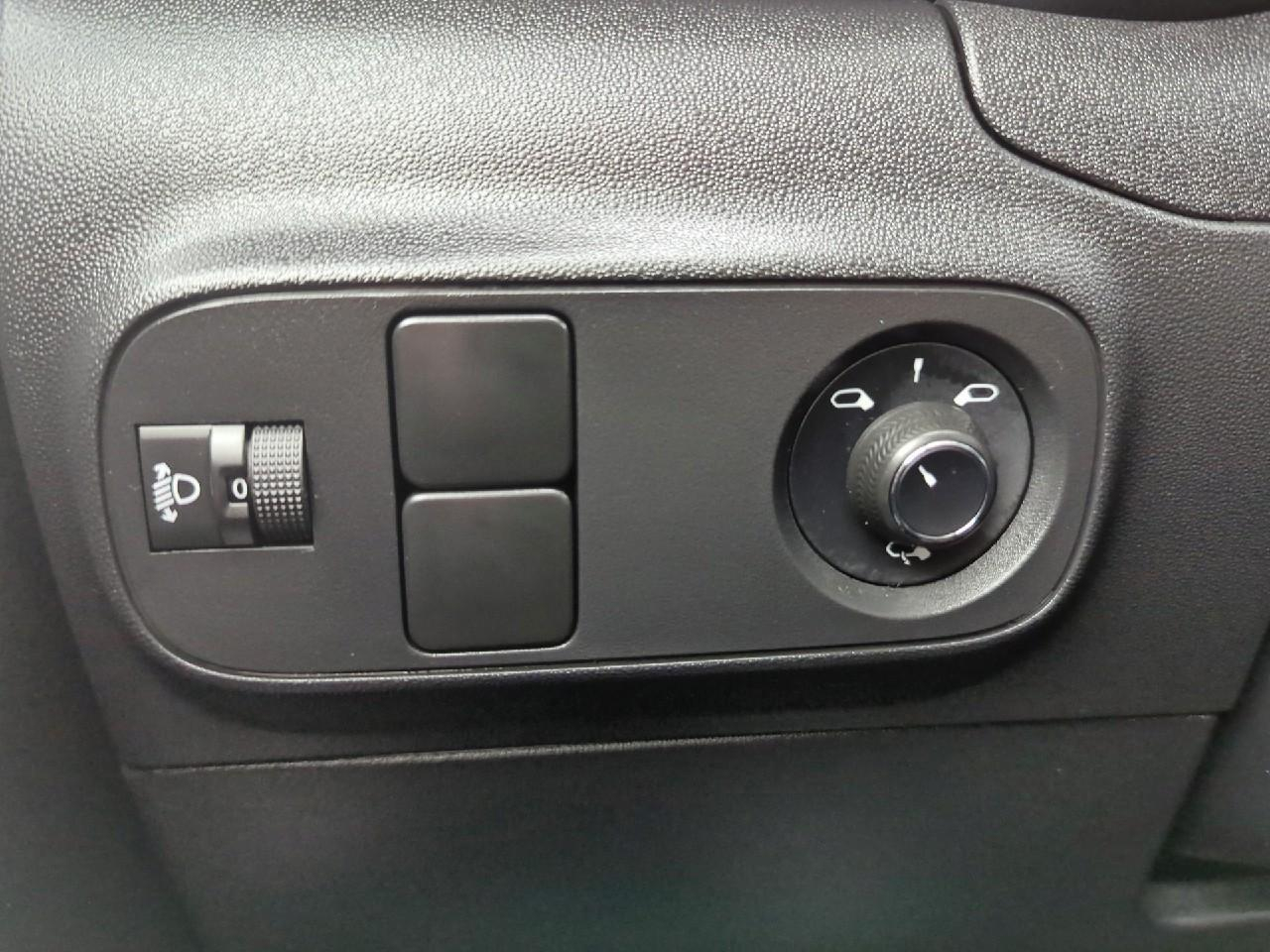 Citroën C3 puretech 110 s&s eat6 shine — photo 22