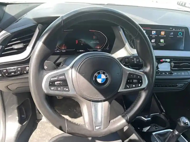 Bmw Serie 1 116i 109 ch — photo 15