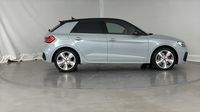 Audi A1 Sportback 40 TFSI 207ch S line S tronic 7 — photo 4