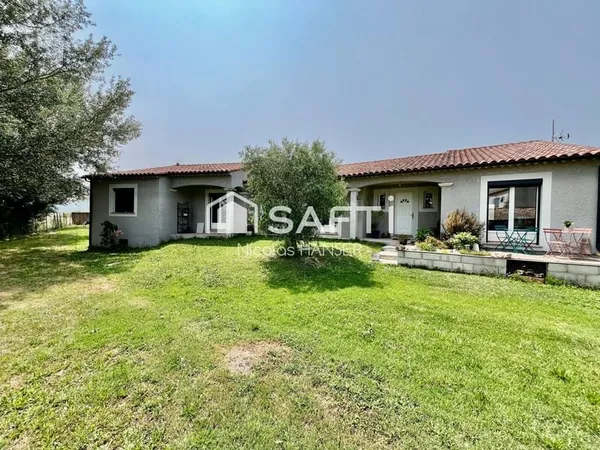 Superbe villa de plain-pied de 206m2 + dépendance de 70m2