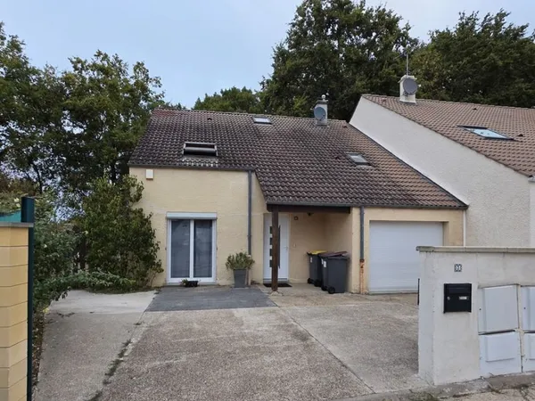 Maison 5 pièces 1500 euros