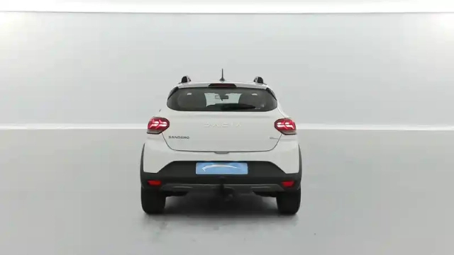 Dacia Sandero eco-g 100 — photo 14