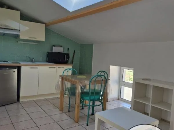 Appartement Location Champeix 1p 15m² 370€