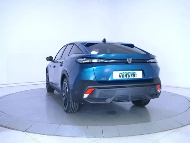 Peugeot 408 phev 225 e-eat8 — photo 81