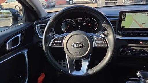 Kia XCeed 1.6 T-GDi 204 DCT7 - Launch Edition – 2020 – 100486 km – Essence – Boîte Automatique — photo 41