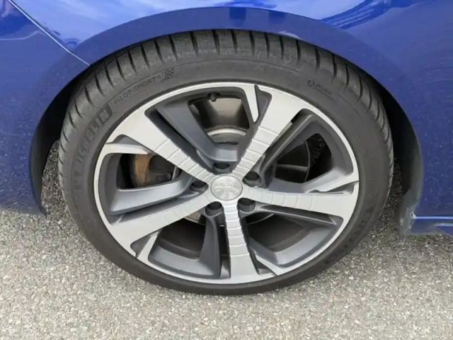 Peugeot 308 1.6 225 gt eat8 — photo 9