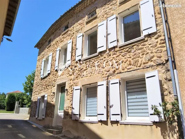 Maison de village 8 pièces 160 m²