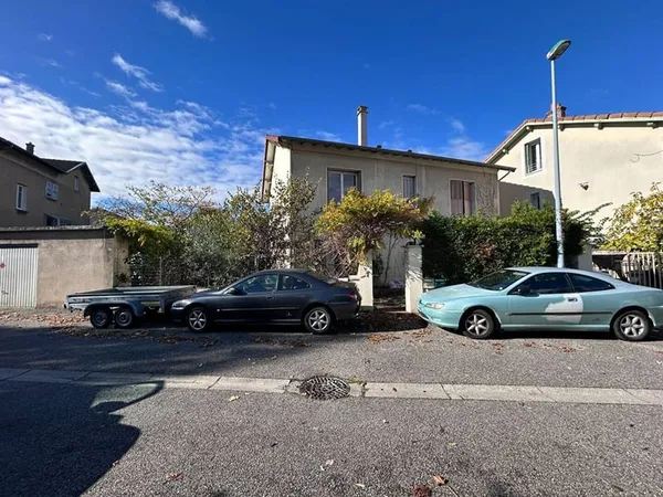 Immeuble 145 m²