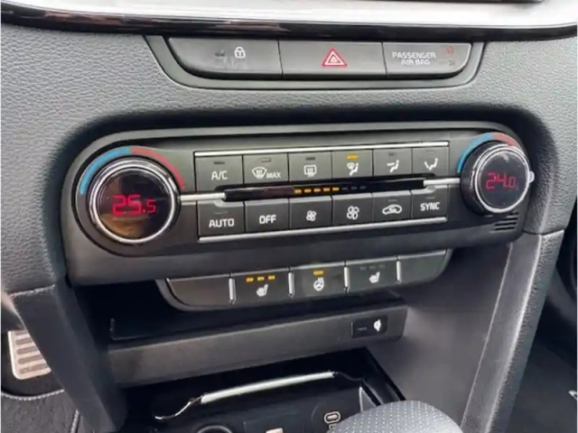 Kia Ceed gt line premium 1.5 140 ch dct7 — photo 20