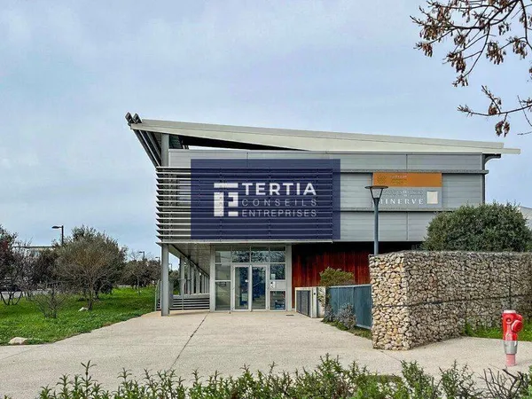 Local d'activité 272 m²