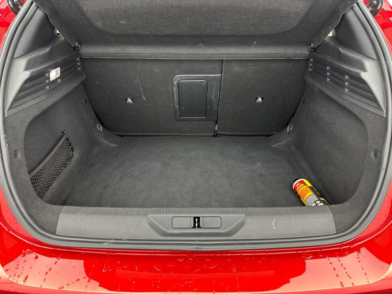 Peugeot 308 puretech 130ch s&s eat8 allure — photo 6