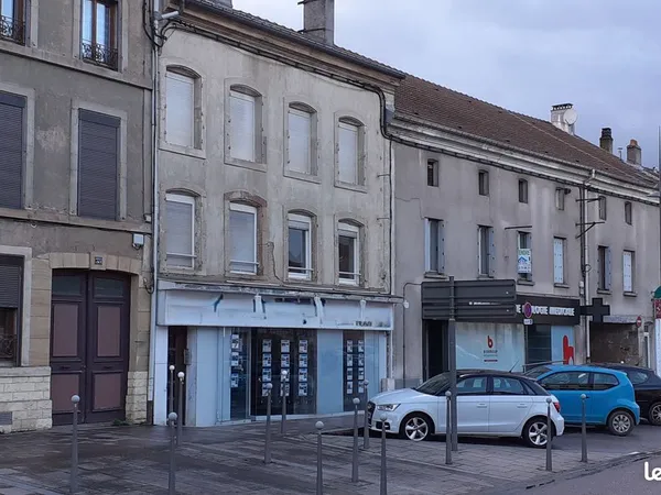 Immeuble 13 pièces 390 m²